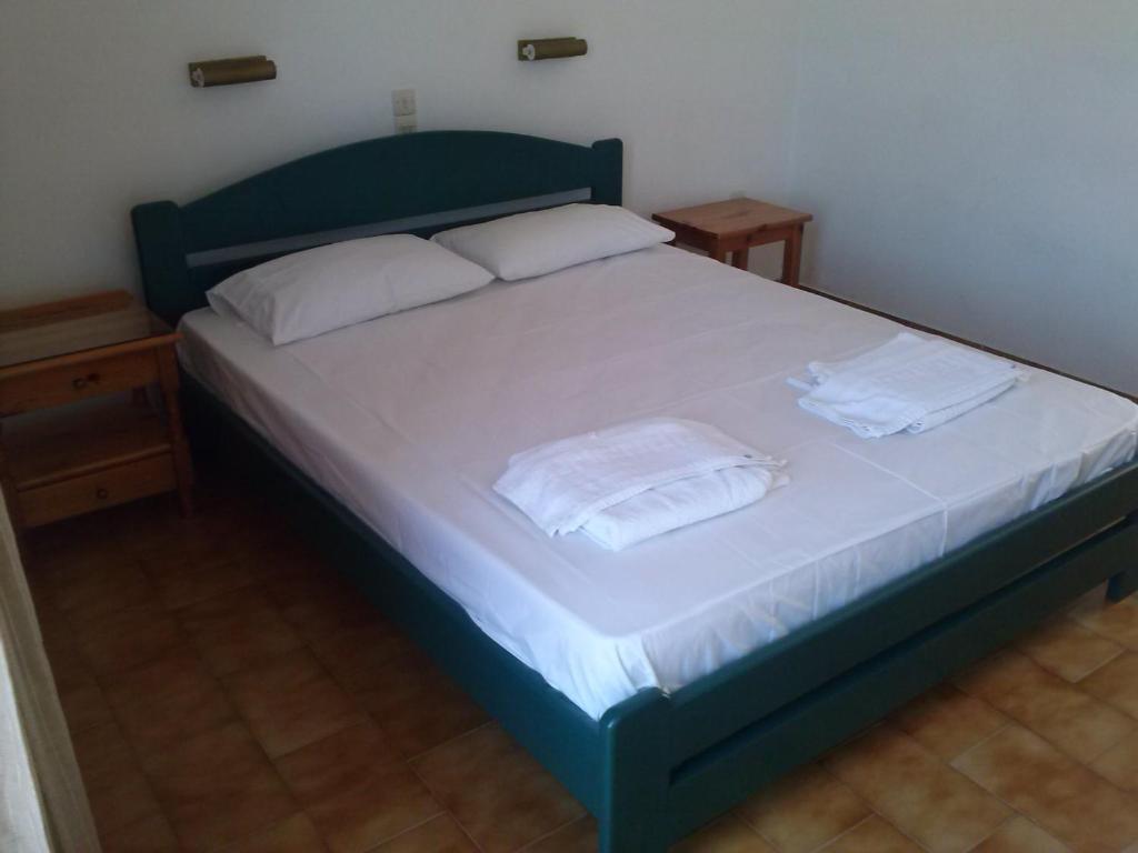 Pericles Apartment *